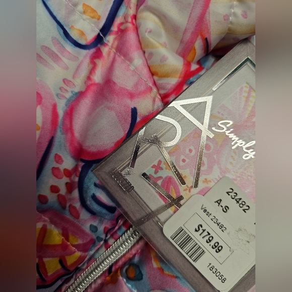 Dolcezza Vest Spring Garden Golf ⛳️ - Picture 5 of 8